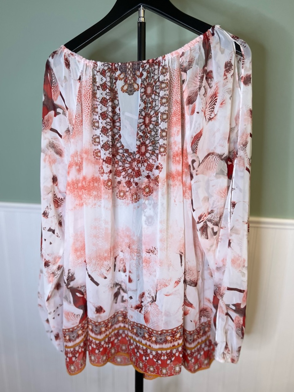NWT- Jennifer Lopez White Tunic with Coral and Brown Floral Border size 2X - Picture 2 of 12